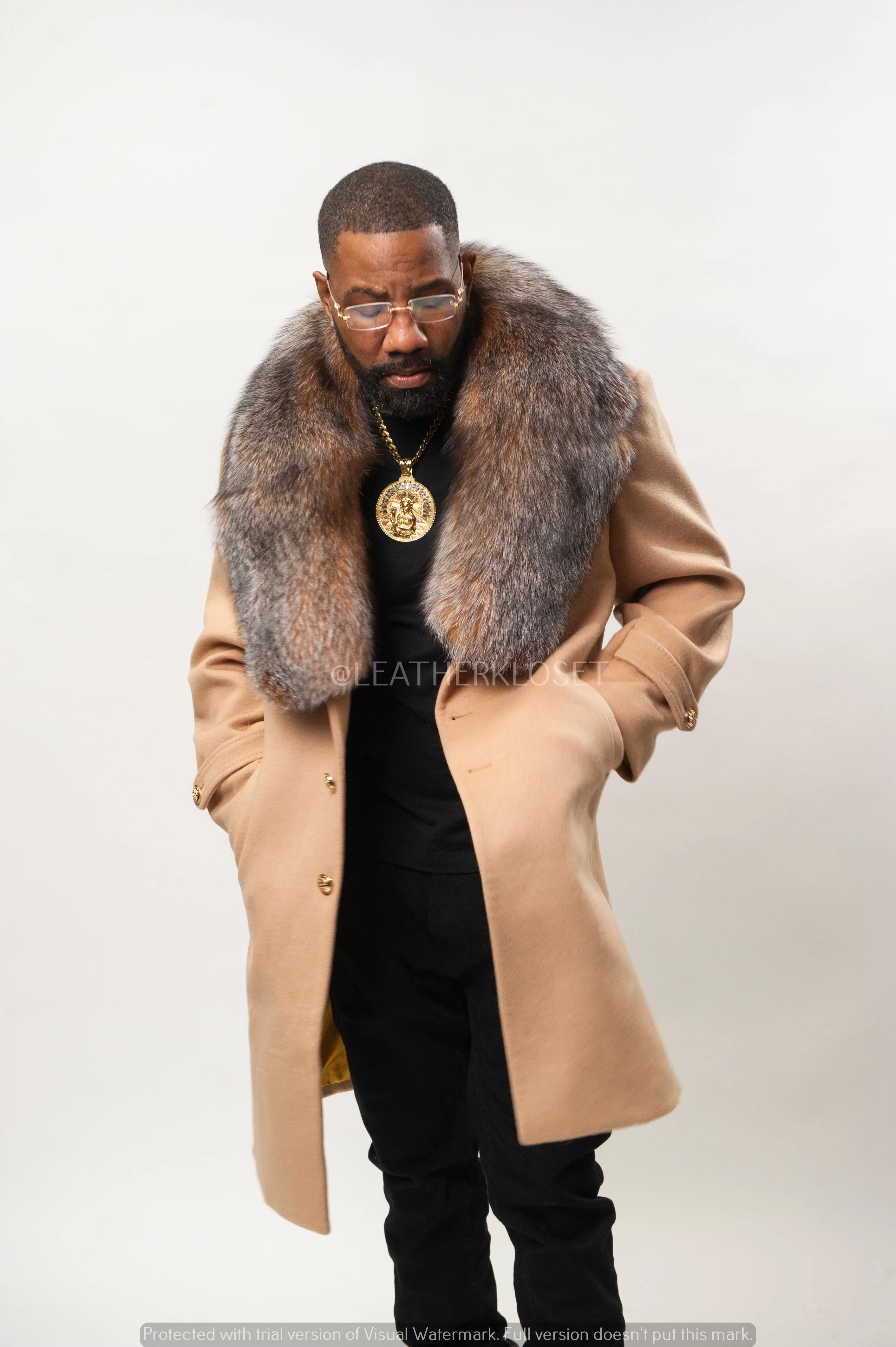 Luxurious Mens Cashmere Trench Coat with Premium Fox Fur Collar